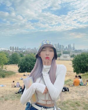 Chungha Instagram - CHUNG HA in London 🇬🇧😍💚
#3

#청하 #CHUNGHA