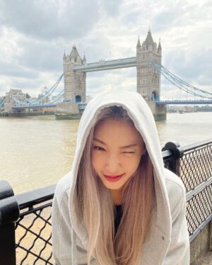 Chungha Instagram - CHUNG HA in London 🇬🇧😍💚
#3

#청하 #CHUNGHA