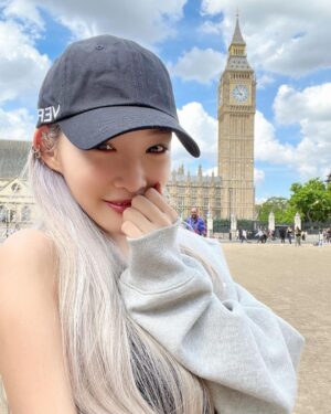 Chungha Instagram - CHUNG HA in London 🇬🇧😍💚
#1

#청하 #CHUNGHA