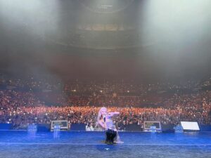 Chungha Instagram - #HallyuPopFest2022 

시드니 별하랑들의 열기로 
Gosh 화끈 달아오른 듯해 🔥❤

!! Love U Sydney q(≧▽≦q) !! 🇦🇺 💖

@hallyupopfest
@hpfsydney2022

#HPFSydney2022 #KPOP #FeelNewSydney #iLoveSydney