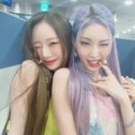 Chungha Instagram - [📸] #BareRare #Sparkling 뎡이🤍 너랑 또 함께 활동해서 외롭지 않았어 항상 언니 같은 동생이어줘서 고마워 사랑해🫶🏻 @uyj__0803 @wjsn_cosmic #청하 #CHUNGHA #우주소녀 #연정