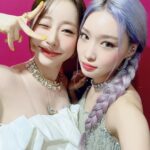 Chungha Instagram - [📸] #BareRare #Sparkling 뎡이🤍 너랑 또 함께 활동해서 외롭지 않았어 항상 언니 같은 동생이어줘서 고마워 사랑해🫶🏻 @uyj__0803 @wjsn_cosmic #청하 #CHUNGHA #우주소녀 #연정