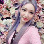 Chungha Instagram – [📸] 220721 

#엠카운트다운 #엠카
#영상통화 #팬사인회

💜💖💛💙🌸
✨Sparkling✨

#청하 #CHUNGHA
#BareRare #Sparkling
#CHUNGHA_BareRare
#CHUNGHA_Sparkling