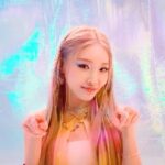 Chungha Instagram - 당신의 스파클링한 순간을 Shorts로 만들어주세요 ✨ 오직 #YouTubeShorts 에서만! #SparklingChallenge