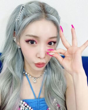Chungha Instagram - [📸] 220717 #인기가요

💙썸머퀸💙
✨Sparkling✨

#청하 #CHUNGHA
#BareRare #Sparkling
#CHUNGHA_BareRare
#CHUNGHA_Sparkling