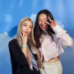 Chungha Instagram - Your Music's the best I LOVE U🥰💙 #청하 #CHUNGHA #오드리누나 #AUDREYNUNA @audreynuna