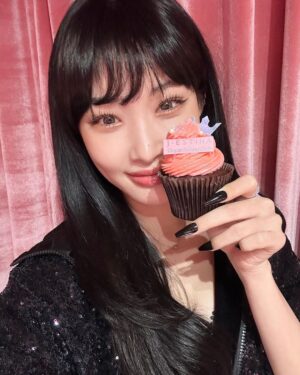 Chungha Instagram - Had so much fun thank you jestina💖

@j.estina_official
@j.estinabag_official

#광고 #제이에스티나 #JESTINA #JZBAR
#청하 #CHUNGHA