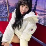Chungha Instagram - THE JOY OF MOVEMENT🤍💙❤ FUSALP Thank you for having me! @fusalp #퓨잡 #fusalp #fusalp70 #AD #청하 #CHUNGHA