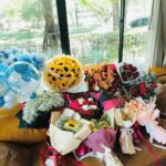 Chutavuth Pattarakampol Instagram – ขอบคุณทุกกำลังใจที่ส่งมาให้พวกเรานะครับ ขอบคุณมากจริงๆครับ ผมได้รับพลังเต็มๆเลย🥰🤟🏻 วันนี้ #ไชน่าทาวน์ชะช่า เข้าแล้วทุกโรงภาพยนตร์ ชวนเพื่อน ชวนแฟน ชวนครอบครัว ชวนคนที่รักมาดู มารับความสนุกและเสียงหัวเราะจากพวกเราไปนะครับ…ดูแล้วเป็นยังไงมาเล่าให้ฟังด้วยน้าาา❤️