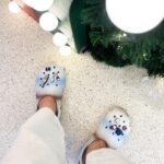 Chutavuth Pattarakampol Instagram - 🎅🏻🎁🎄🦌 #crocs #crocsTH #GreetingSeason #gift