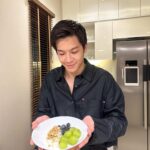 Chutavuth Pattarakampol Instagram - ช่วงนี้อินทำกรีกโยเกิร์ตกินเอง😋🍇🫐👍🏻