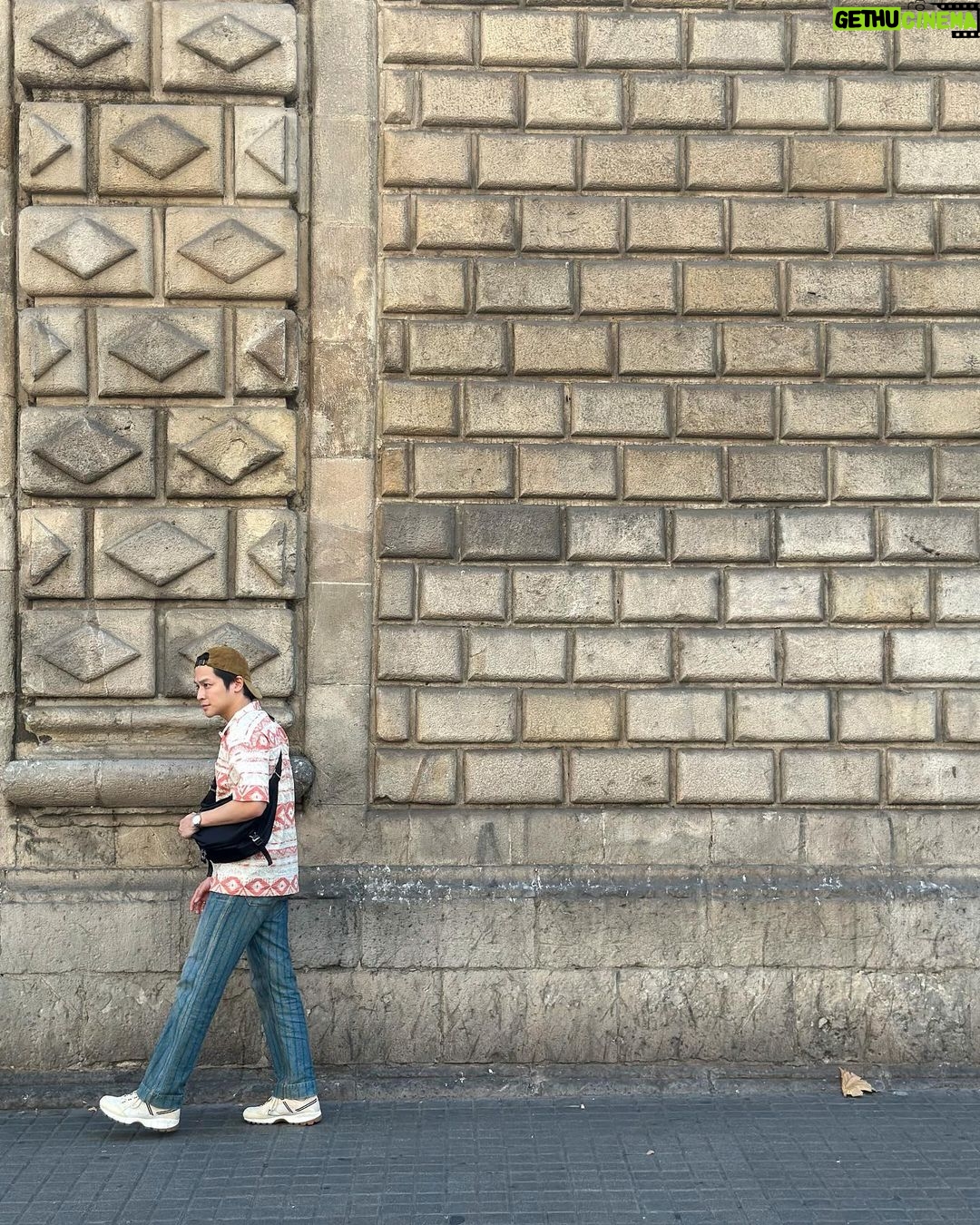 Chutavuth Pattarakampol Instagram - One day in Barcelona πΆπ»π°βοΈ π Barcelona, Spain