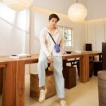 Chutavuth Pattarakampol Instagram - “HOMME PLISSÉ ISSEY MIYAKE 10 YEARS OF DESIGN AND MAKING” นี่ใส่มาตลอด ยังไม่เคยยับเลยครับ…ถ้าวันไหน มีหลายอย่างต้องทำ ผมจะเลือก HOMME PLISSÉ ISSEY MIYAKE เอาอยู่หมด ใส่ได้ทุกโอกาส ทุกสถานการณ์ #HPpeople #HP10th