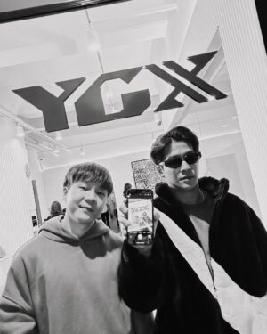 Chutavuth Pattarakampol Instagram - มาเรียนเต้นเพลง 'LALISA' กับ Choreographer Bini 🐰ที่ร่วมงานกับ BLACKPINK เรามันก็เต้นไม่เก่งแต่สู้ตายค้าบบ😊✌🏻
@seoul_hallyu 

#VisitSeoul #Hallyu