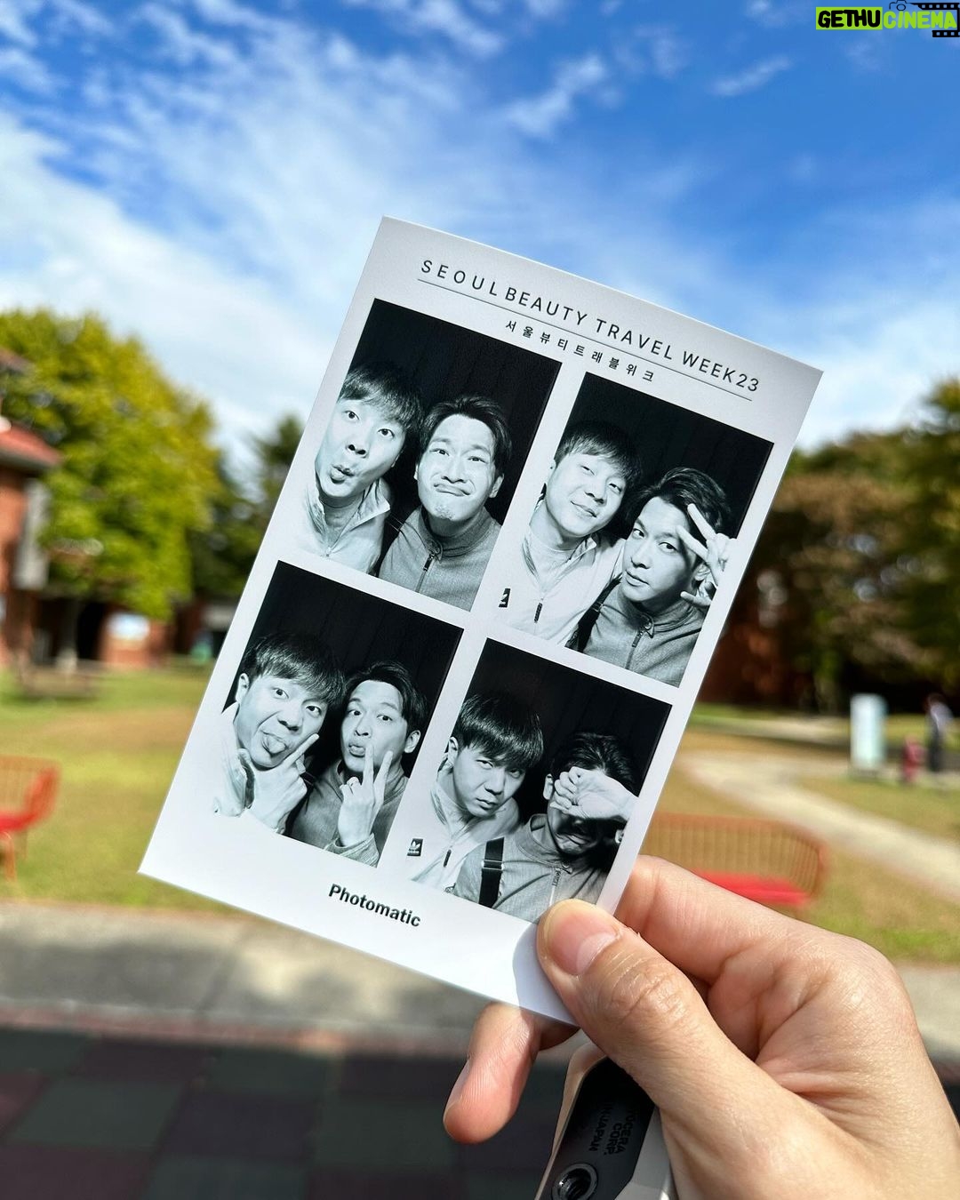 Chutavuth Pattarakampol Instagram - Yongsan Park เคยเป็นฐานทัพของอเมริกามาก่อน ฟีลเหมือนในหนังเลย ใครมาเที่ยวกรุงโซลลองแวะมาดูได้นะครับ จังหวะที่ผมมาเป็นช่วงที่จัด Seoul Beauty Travel Week เลยมีกิจกรรมต่างๆให้ทำด้วย🥰🇰🇷🫰🏻 @seoul_hallyu #VisitSeoul #Hallyu Yongsan Family Park