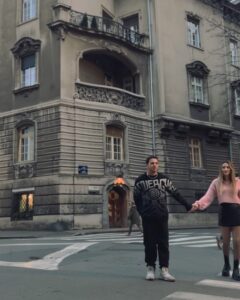 Cihan Şimşek Instagram - Eveti kaptım 🤩💍🤍 @sinemsmsk Belgrade, Serbia