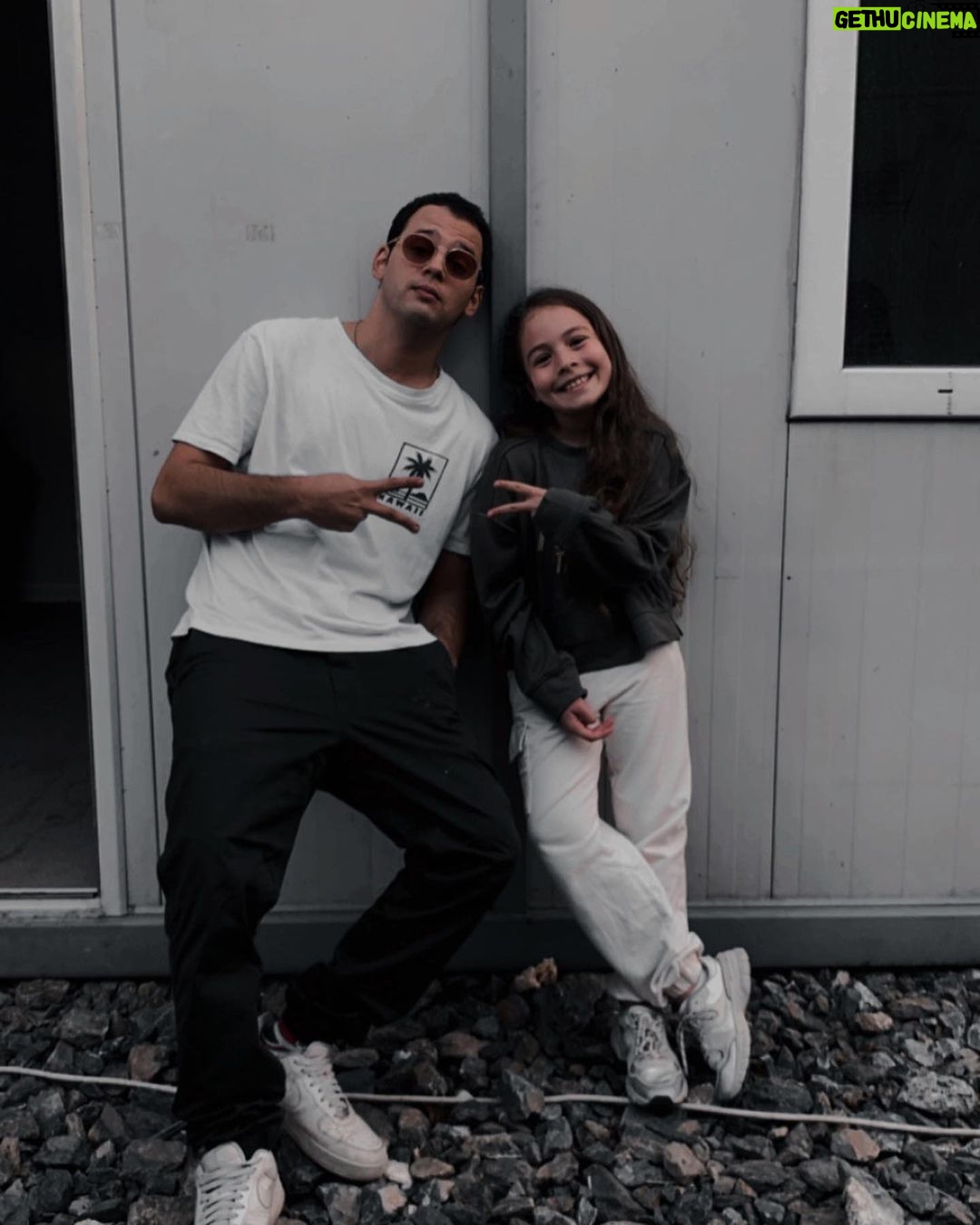 Cihan Şimşek - 225.8K Likes - Şuraya bi Eren ailesi bırakıyorum 🌹
