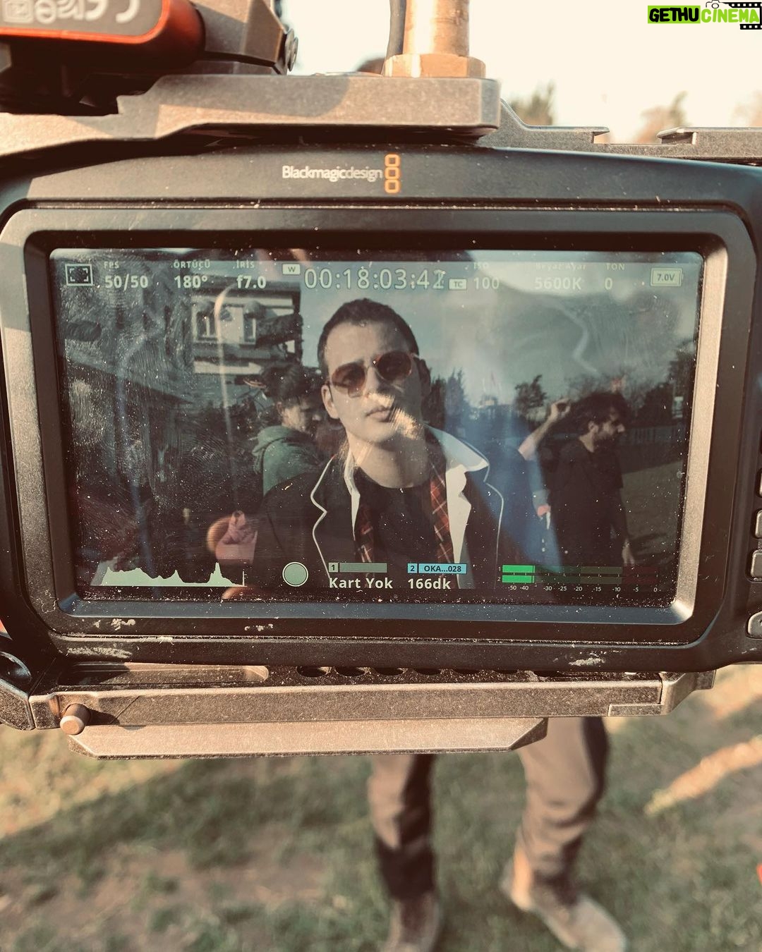 Cihan Şimşek - 252.2K Likes - Yönetmenliğimden memnun kalmışsınızdır umarım 🎬 KESTİK.