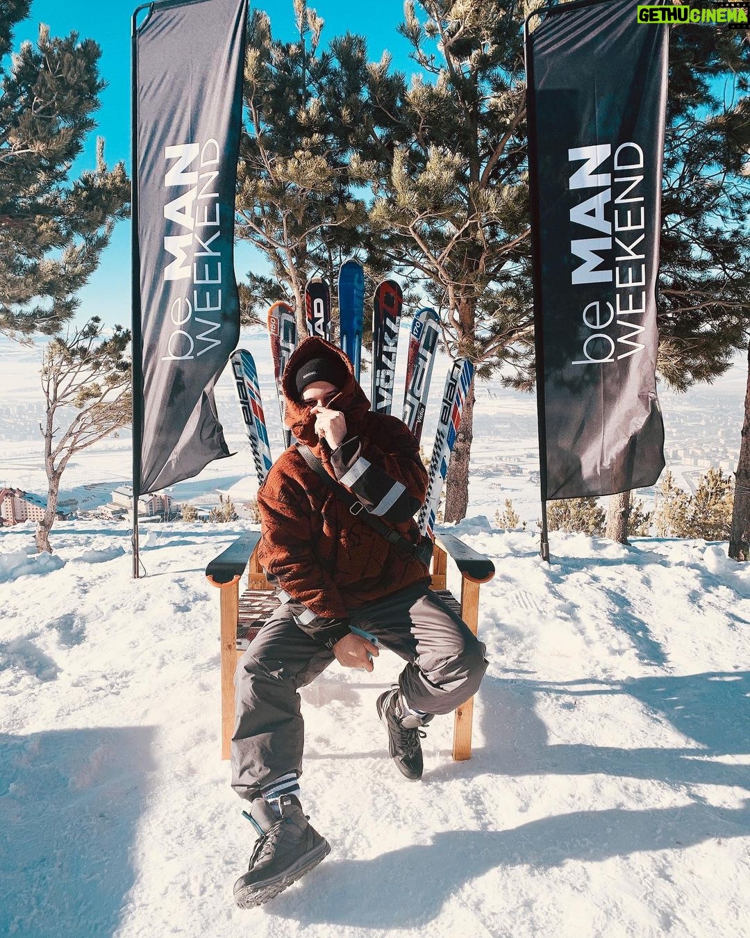 Cihan Şimşek Instagram - @bemanmagazine 💪 #bemanweekendv5