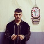 Cihangir Ceyhan Instagram – Dünya bir lezzet verse bin acı takar Bir üzüm tanesi yedirse on tokat vurur