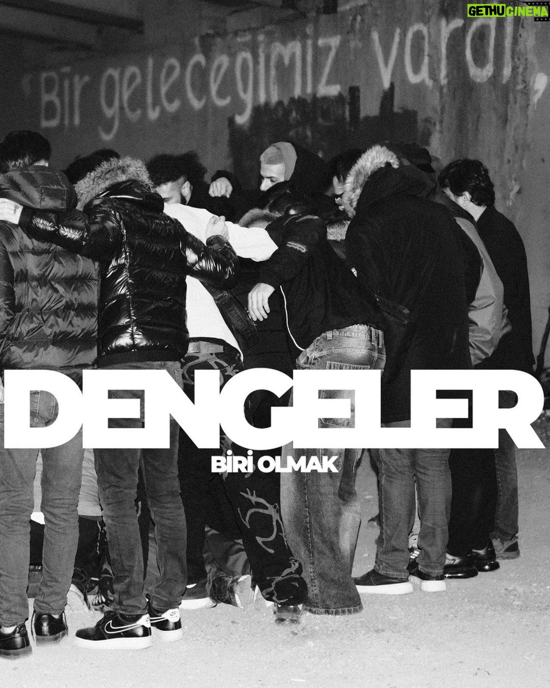 Cihangir Ceyhan Instagram - Sen bu fotoğraflara baktığında basit bir dünya görüyor olabilirsin. Ama bu fotoğraflarda bir çocuğun yutkunduğu umutları, bir babanın da cânım pişmanlığı saklı.