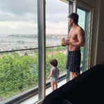 Cihangir Ceyhan Instagram – Sen yeşil seviyorum diyince bebekamın ☘️