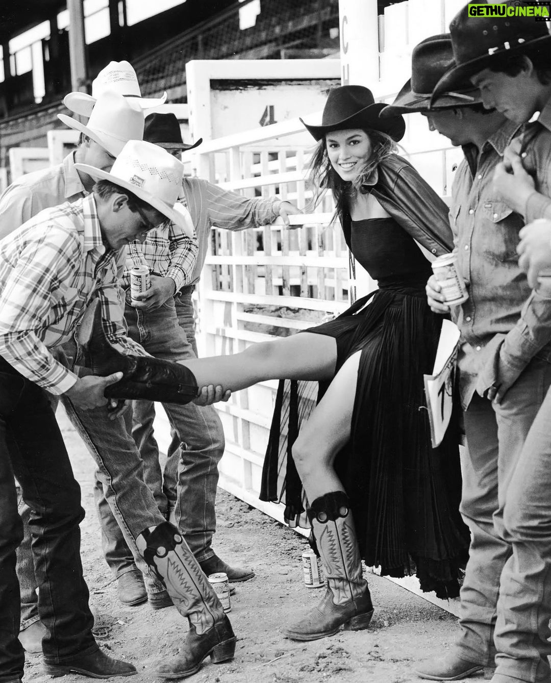 Cindy Crawford Instagram - Celebrating my dear friend and collaborator @arthurelgort 🖤 From a dude ranch to my wedding day, your easy going nature and ability to see the beauty in what is already there always make for magic.