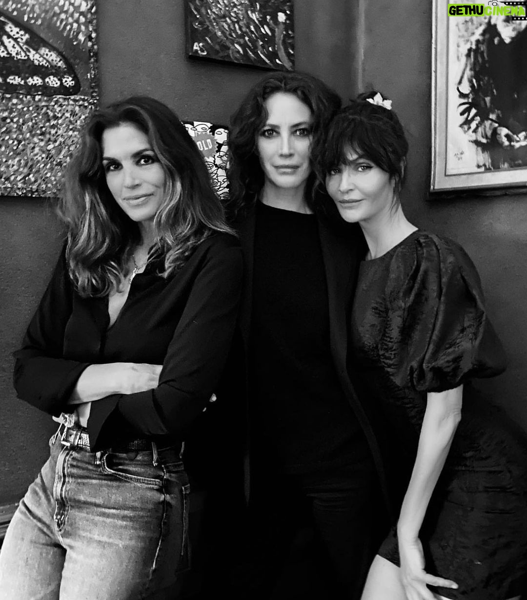 Cindy Crawford Instagram - Last night in NYC 🖤