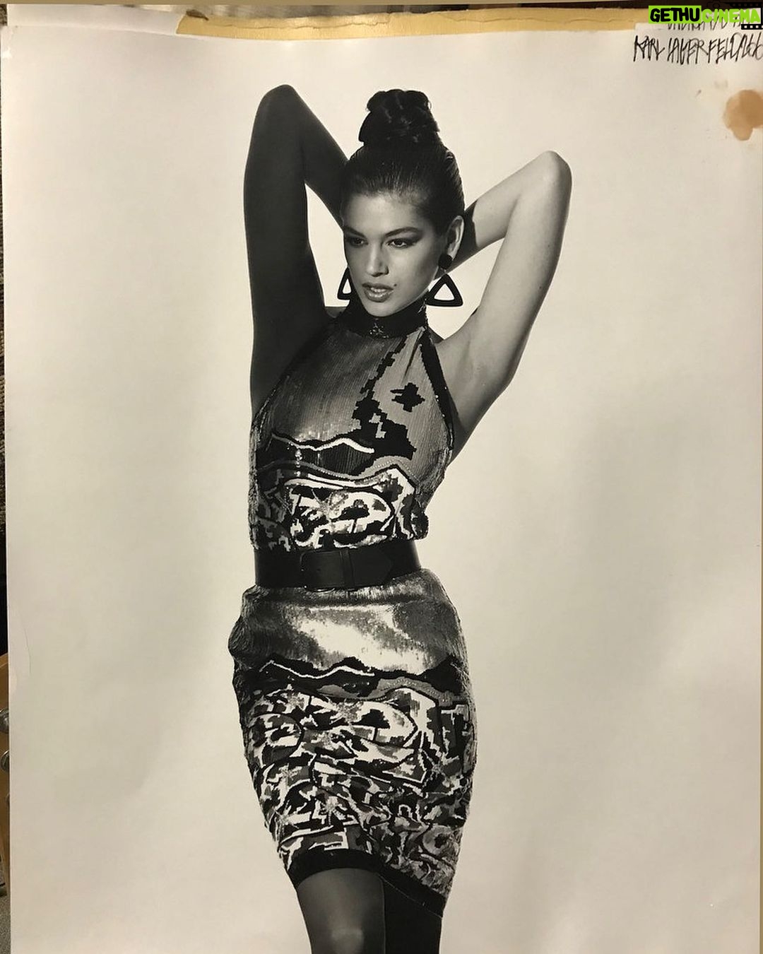Cindy Crawford Instagram - From the #VictorSkrebneski archives 🎞️ Victor was one of the first photographers I ever worked with - we lost him two years ago this month… Still very grateful for everything I learned during these early shoots with him ❤️