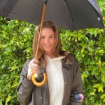 Cindy Crawford Instagram - Brightening up my rainy day ✨ @lesuperbecalifornia @jeanninebradenla