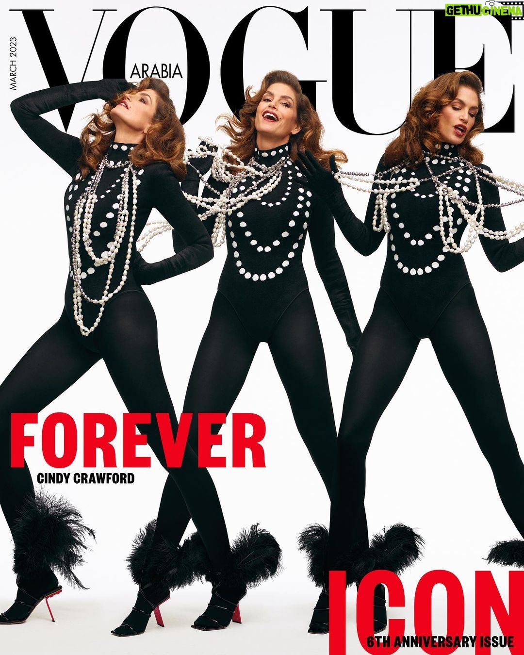 Cindy Crawford Instagram - #CindyCrawford, Arabia's favorite supermodel is our March cover star! At 57, and 40 years into her exceptional career, the model is showing no signs of stopping, and rightfully so. “What I don't want to do is be part of that message that's telling women of a certain age, ‘You got to hang it up now.’ Like, why? I don't believe in a season of invisibility," she shares with #HalaGorani for #VogueArabia. Crawford is currently working on an Apple TV documentary out later this year alongside Naomi Campbell, Linda Evangelista, and Christy Turlington on the supermodel era, and reflects on reuniting for the first time in person in many years. "In a weird way, it was like no time had passed and, in another way, we also were fully our adult selves," she says. Head to Vogue.me or tap the link in bio for more on our 6th anniversary issue. Cover 1 of 2. #VogueArabiaTurns6 #سيندي_كروفورد، عارضة الأزياء الشهيرة والمفضّلة في العالم العربي هي نجمة غلاف عددنا لشهر مارس! في السابعة والخمسين من عمرها وبعد 40 عامًا من مشوارها الاستثنائي، ليس لدى العارضة أي نية للتوقّف، وهي محقّة في ذلك تمامًا. وتقول في حوارها مع #هالة_غوراني على صفحات #ڤوغ_العربية: "ما لا أريد القيام به هو تأييد هذه الرسالة التي تقول للمرأة في عُمْر معيّن: ’عليكِ التوقّف الآن‘. لِمَ هذا؟ لا أؤمن بوجود موسم للاختفاء". وتعكف كروفورد حاليًا على تقديم فيلم وثائقي عن عصر العارضات الشهيرات، من المقرر عرضه لاحقًا هذا العام على قناة "أبل تي ڤي"، بالاشتراك مع نعومي كامبل وليندا إيڤانجيليستا وكريستي تورلينغتون. وفي هذا الحوار، تتطرّق كروفورد إلى اجتماعهن مرة أخرى لأول مرة وجهًا لوجه بعد سنوات عديدة. وعن ذلك تقول: "من العجيب أن الزمن بدا وكأنه لم يمرّ علينا، ولكن من ناحية أخرى، كبرنا كلنا أيضًا". تفضلوا بزيارة موقعنا الإلكتروني أو اضغطوا على الرابط في البايو لمعرفة المزيد عن عددنا السنوي السادس. الغلاف 1 من 2. #العيد_السادس_لڤوغ_العربية Editor-in-chief: @mrarnaut Photography: @thomaswhiteside Fashion director: @aminejreissaty Style: @patrickmackieinsta Makeup: @kateleemakeup Hair: @robsalty Nails: @nails_by_yoko Production: @allisonsam @lolly_would @helenamartel Casting: @jilldemling Interview: @hgorani