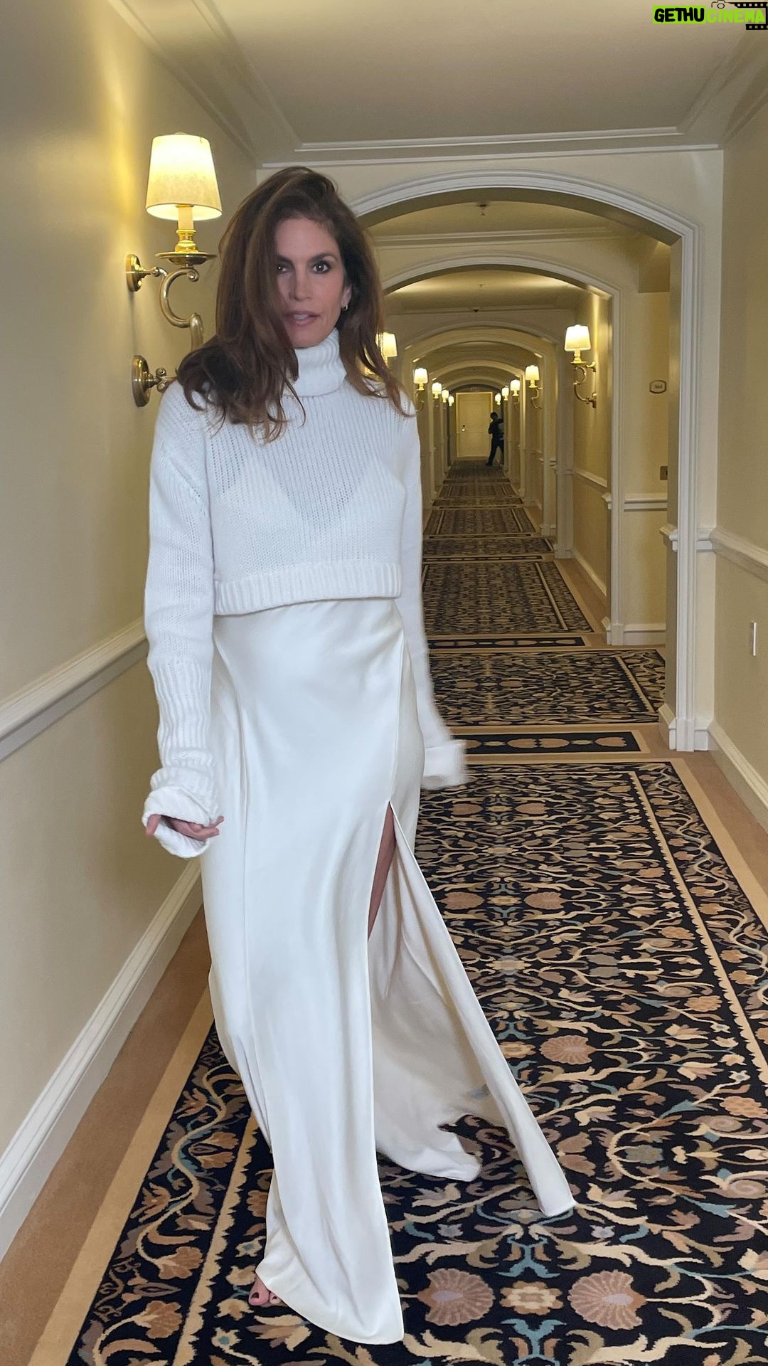 Cindy Crawford Instagram - Not often you get to wear your daughter’s clothes…thanks @kaiagerber for sharing your @zara collab with me!