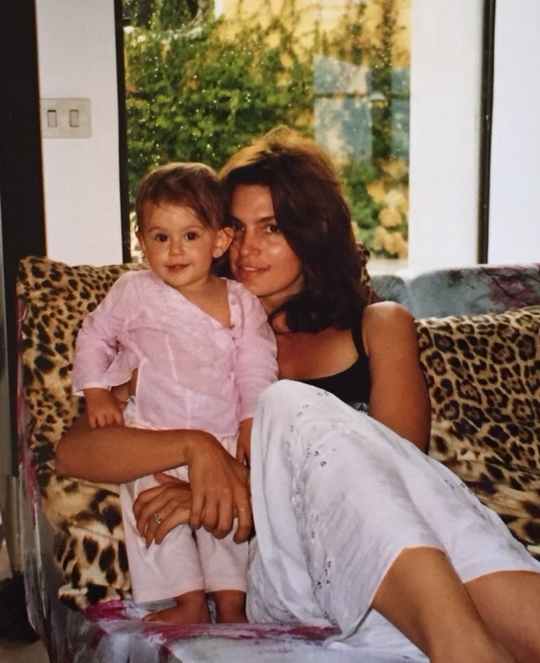 Cindy Crawford Instagram - @kaiagerber, how are you 21 already?! I am so proud of the woman you have become and how you are in the world. Your curiosity, kindness and sense of adventure continue to inspire me. I’m so happy to be on this life journey with you! Continue to thrive this year and always — with so much love ❤️ Mom