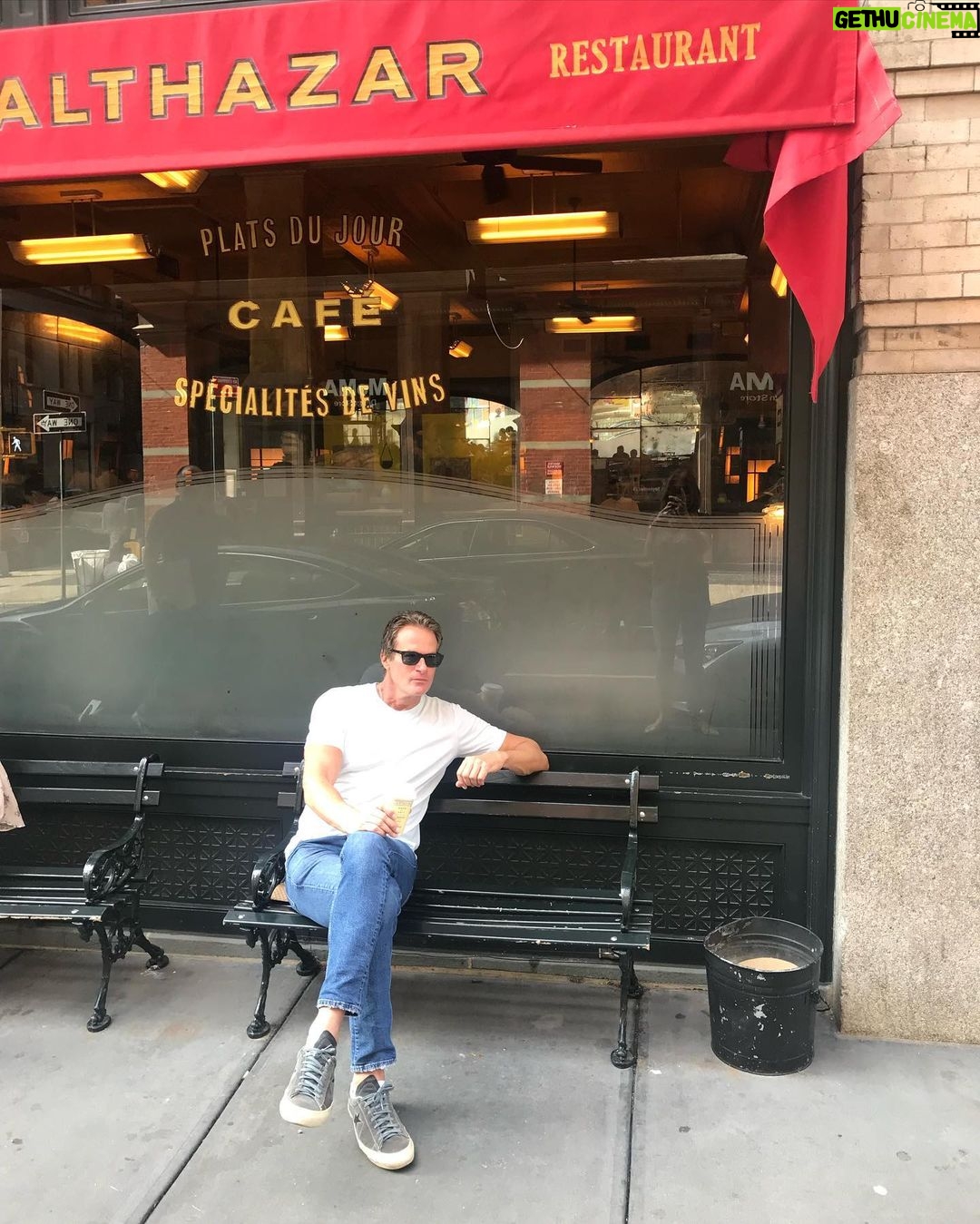 Cindy Crawford Instagram - Happy birthday to this legend @randegerber. Babe—you inspire us, protect us and make us laugh everyday… but today we want to celebrate you! 50 never looked better! 😉 Love you always xo