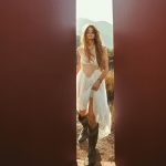 Cindy Crawford Instagram - Inside @flauntmagazine…Fun spending a day in nature playing dress up with this crew! ❤️ Photos by @gregswalesart Styling: @MuiHai Story: @FranchescaBaratta  Hair: @DimitrisHair Makeup: @Harold_James Skin: @thebeautysandwich  Nails: @StephStoneNails Producer: @AlexeyG @agpnyc Flaunt Film: @ShootChevyTyler Set Designer: @TheNinjaAtelier Location: @StoneFoxRanch #FlauntMagazine #UnderTheSilverMoon
