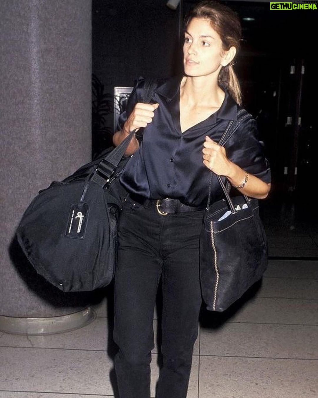 Cindy Crawford Instagram - Off duty looks are always in 📸