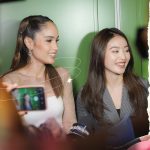 Cinta Laura Kiehl Instagram - BICARA CINTA: Boys vs. Girls Weekend lalu luar biasa seru bareng Boy William, Pangeran Lantang dan Indah G di POSHMARKET! 🔥 Jangan khawatir yang ketinggalan karena episode special ini akan tayang di YouTube @puella.official! Poshmarket signing off! See you guys next time! 🤍 Jakarta, Indonesia