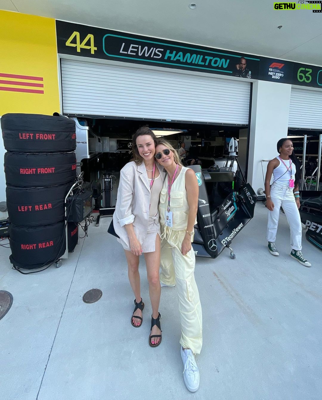 Claire Holt Instagram - pals + vacuums + boats + cars