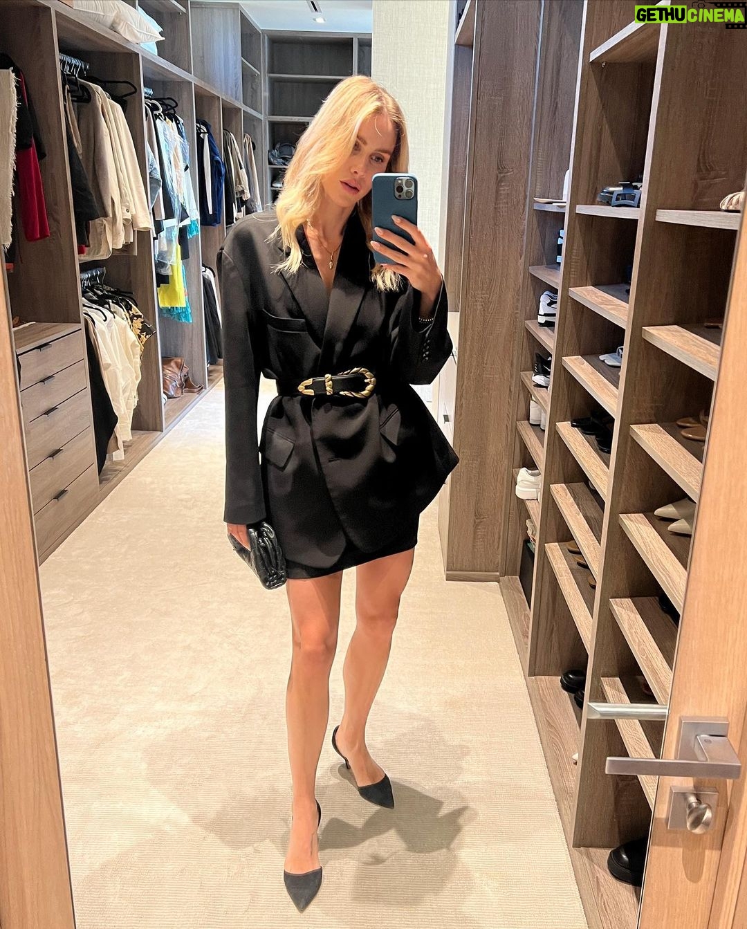 Claire Holt Instagram - my emotional support blazer styled 4 ways on the corner 🖤