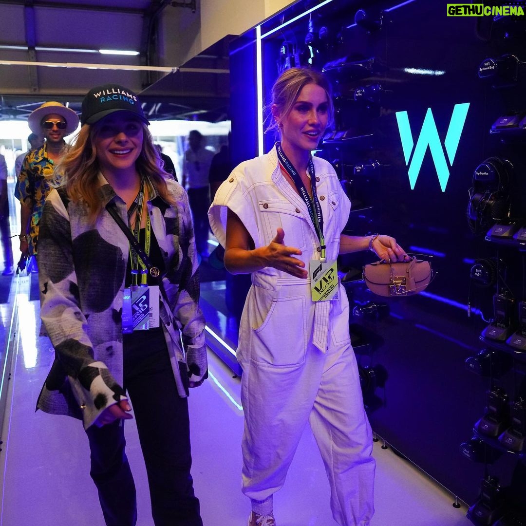 Claire Holt Instagram - I love when they ask me to tour celebs around our garage! @williamsracing