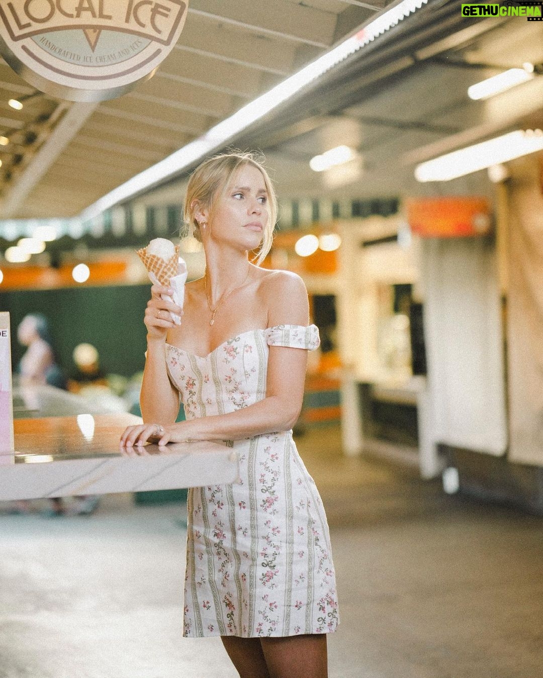 Claire Holt Instagram - lemon sorbet or bust it’s not up for discussion @reformation #refbabe
