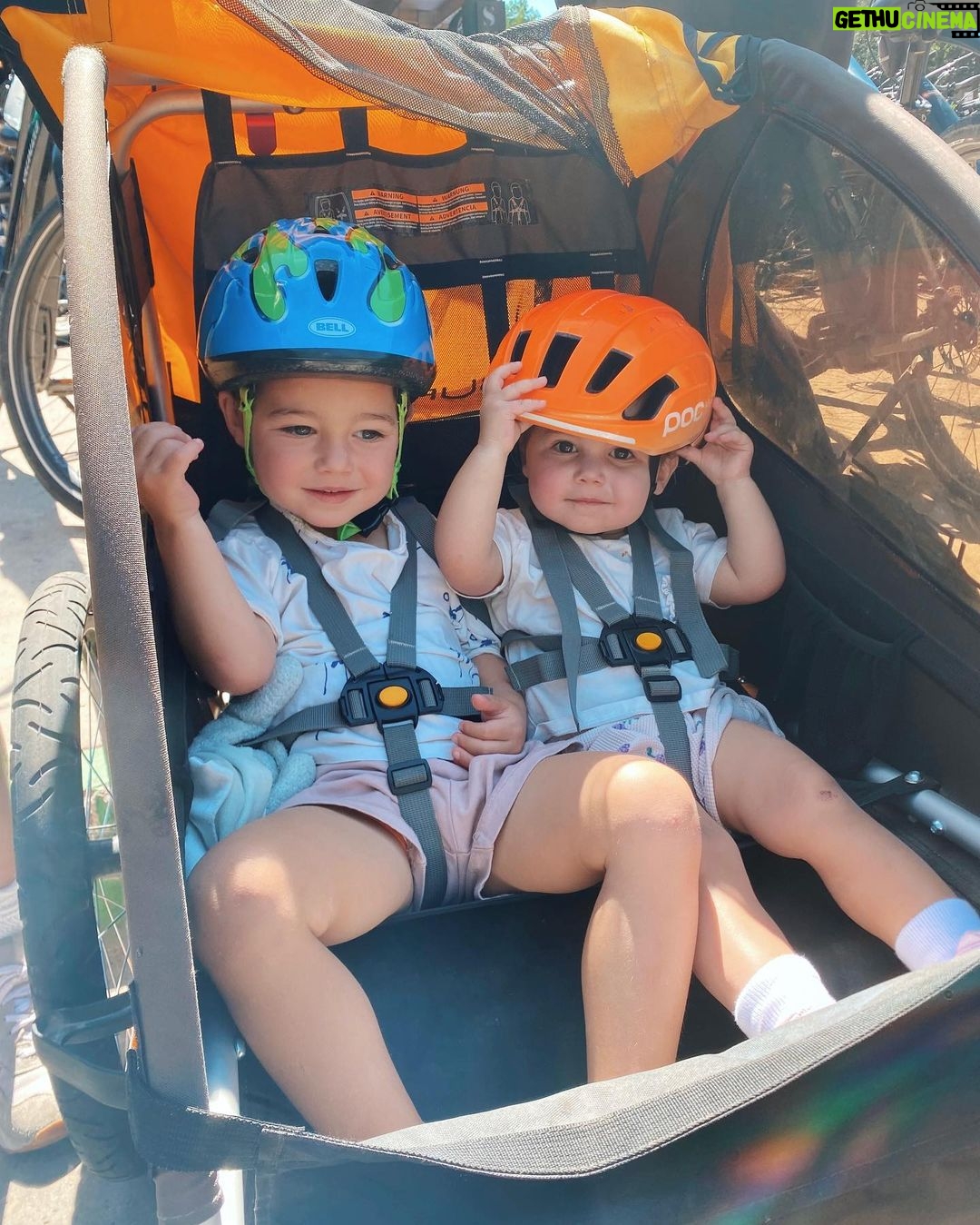 Claire Holt Instagram - We’re mountain folks now 🤠
