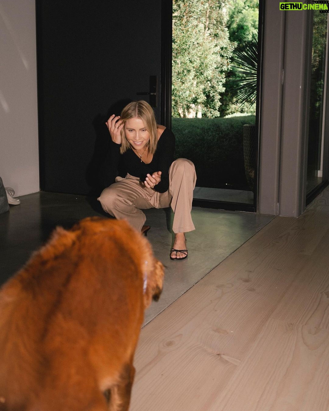 Claire Holt Instagram - Does your dog want to come over? @reformation #refbabe