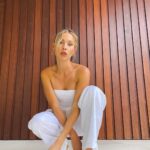 Claire Holt Instagram - gen z told me to pose like this take it up with them #refbabe @reformation