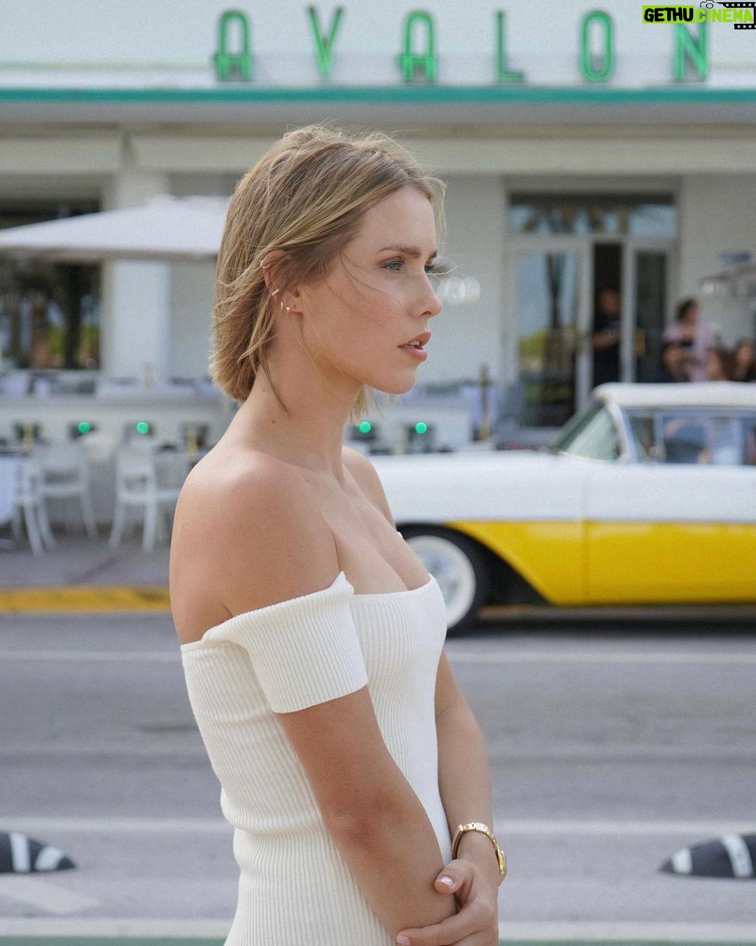 Claire Holt Instagram - @reformation #refbabe