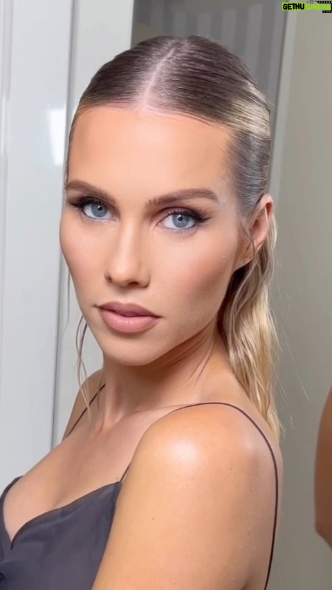 Claire Holt Instagram - Lots of different glam looks but I think this was my fave. Who wants a beauty breakdown from @josecorella? Hair by @leahcasohair