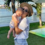 Claire Holt Instagram - Look! Photos of me and my baby! 🥺 (I ordered my husband to take these)