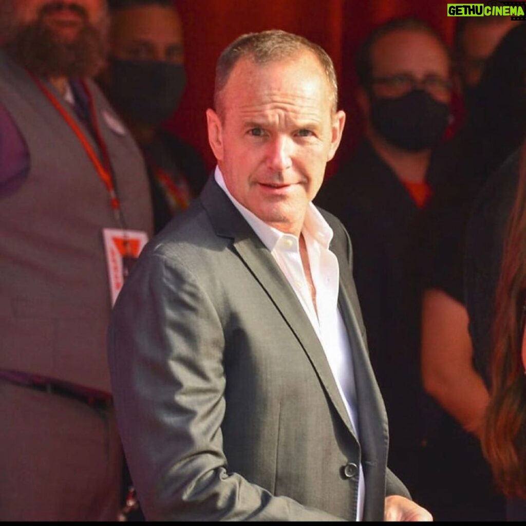 Clark Gregg Instagram - Don’t make me come over there... #postpandemicswag #damnimissedthebigscreen #BlackWidow