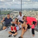 Claudia Álvarez Instagram - Fuimos a Shibuya Sky, un observatorio al aire libre de 360º está en la parte más alta del Shibuya Scramble Square y desde donde tienes las mejores vistas de la ciudad de Tokyo! Y conocimos el Santuario Meiji que es sintoísta! Tokyo, Japan