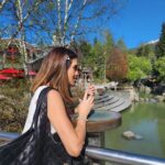 Claudia Álvarez Instagram - Que GRAAAN viaje!!! Me llevé sólo a Kira xq es el plan q tengo si se me da la oportunidad, hacer un viaje con mis 3 hijos x separado para tener momentos únicos. A veces siento q no me da la vida para darles el mismo tiempo a cada uno y creo q el viajar sola con ellos x separado puede ser maravilloso para crear recuerdos especiales. Y así también lo haré con mis twins o en la semana me llevo sólo a uno x un helado y luego a otro y luego los 3 juntos y así.... Regreso con mi corazón llenito de amor y agradecida con @vickyalvarezo @grihbany y Max x hacer d éste viaje un sueño!!! 🇨🇦🇨🇦🇨🇦🇨🇦🇨🇦 Canada Vancouver
